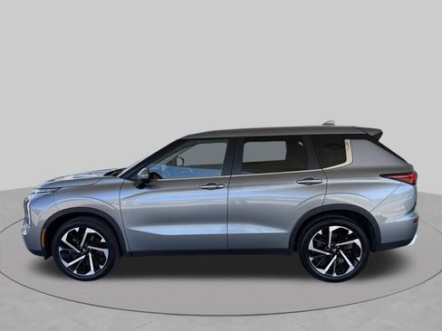 Used 2024 Mitsubishi Outlander SE AWD/4WD image 5