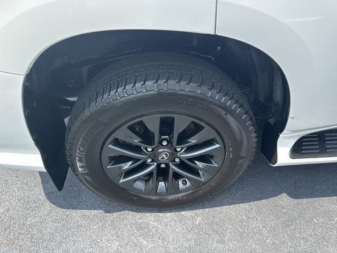 Used 2021 Lexus GX 460 Premium w/ Premium Package AWD/4WD image 11