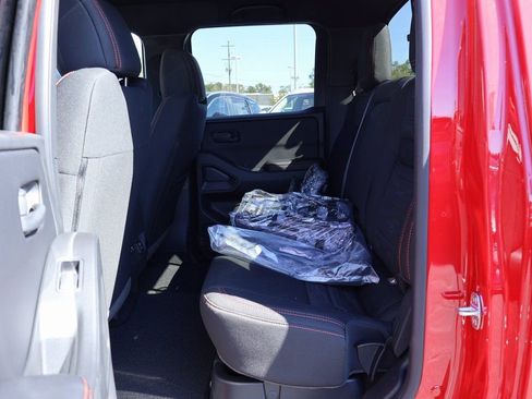 New 2026 Nissan Frontier PRO-4X w/ Pro-4x Convenience Package image 8