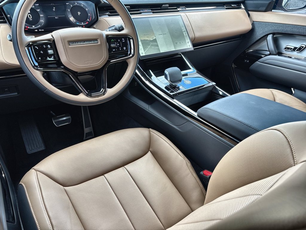 New 2027 Land Rover Range Rover Sport Dynamic SE AWD/4WD image 13