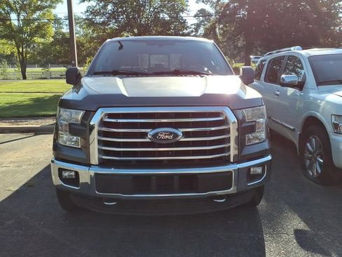 Used 2015 Ford F150 XLT w/ Equipment Group 302A Luxury AWD/4WD image 3