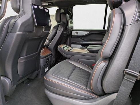 New 2025 Lincoln Navigator Black Label image 8