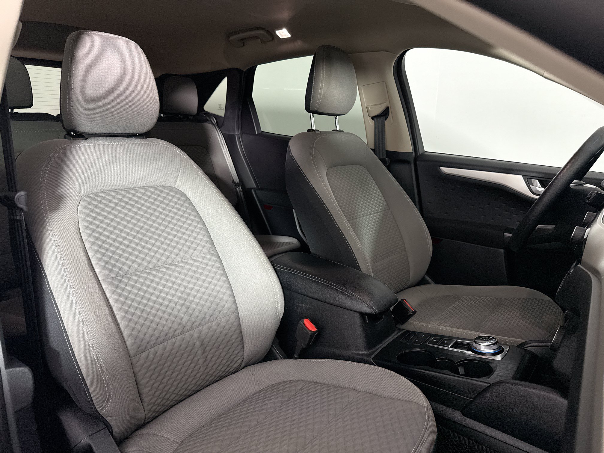 Used 2020 Ford Escape SE AWD/4WD image 36
