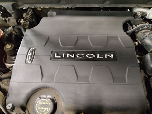 Used 2017 Lincoln MKX Premiere AWD/4WD image 30