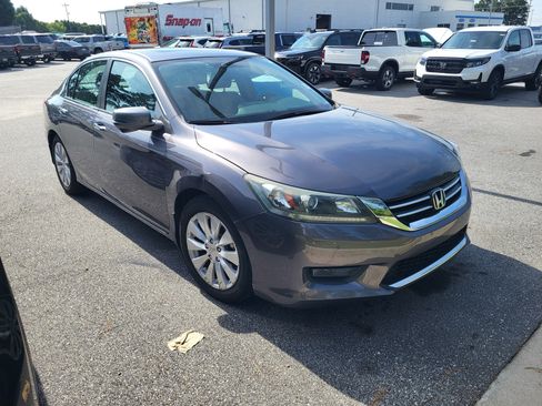 Used 2015 Honda Accord EX-L image 3