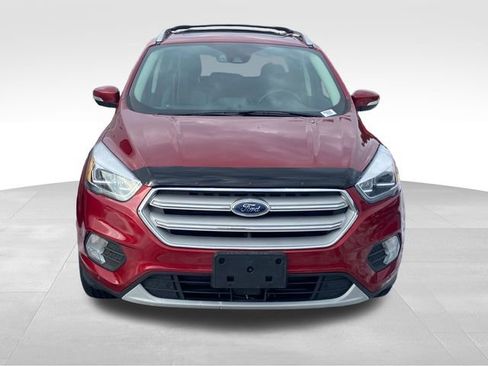 Used 2019 Ford Escape Titanium image 9