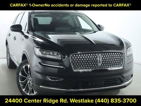 Used 2023 Lincoln Nautilus Reserve w/ Luxury Package image 2