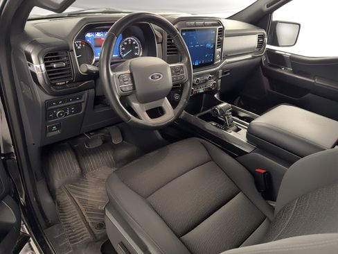 Used 2021 Ford F150 XLT w/ Equipment Group 302A High RWD image 4