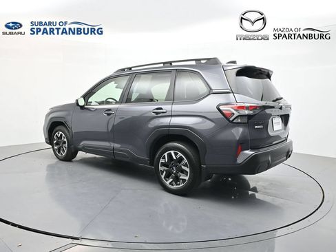 Certified 2025 Subaru Forester Premium w/ Convenience Package #1 AWD/4WD image 6
