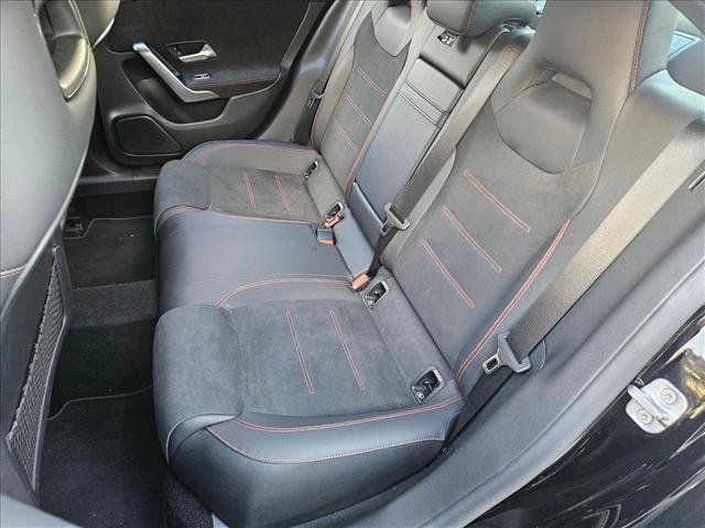 Used 2023 Mercedes-Benz CLA 250 image 17