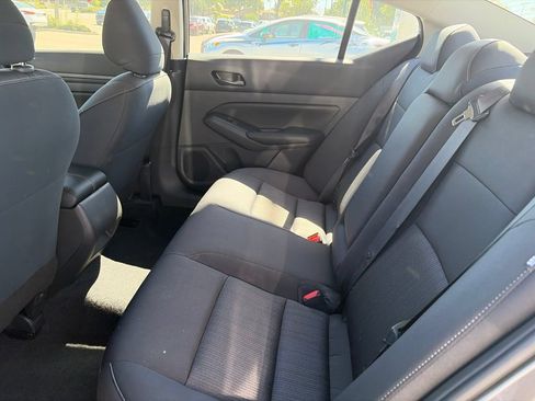 Used 2025 Nissan Altima 2.5 S FWD image 8