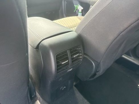 Used 2020 Ford Escape SE FWD image 23