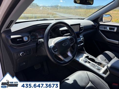 Used 2022 Ford Explorer Limited w/ Equipment Group 301A AWD/4WD image 15