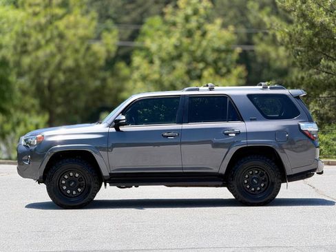 Used 2019 Toyota 4Runner SR5 Premium AWD/4WD image 9
