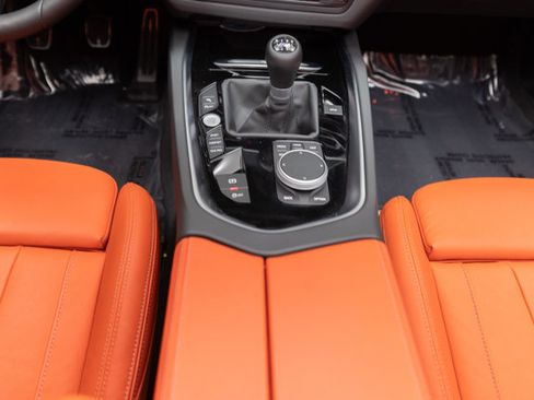 Used 2025 BMW Z4 M40i w/ Edition image 9