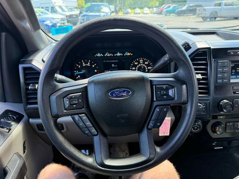 Used 2016 Ford F150 XL w/ Equipment Group 101A Mid AWD/4WD image 26