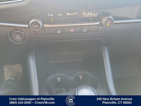Used 2022 MAZDA MAZDA3 s FWD image 8