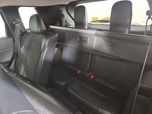 Used 2023 Mitsubishi Outlander SE FWD image 12