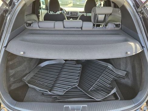 Used 2022 Honda HR-V Sport image 9