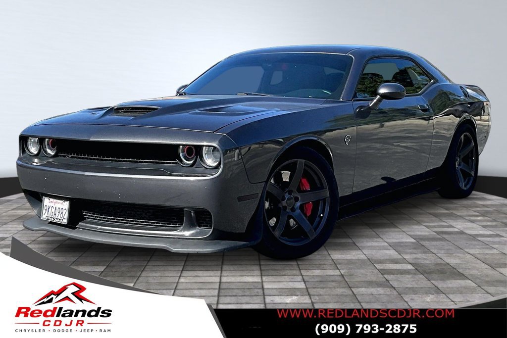 Used 2016 Dodge Challenger SRT Hellcat RWD image 1