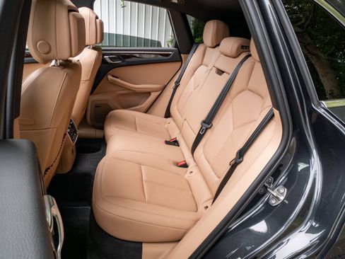 Used 2024 Porsche Macan S image 36