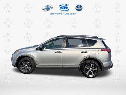 Used 2018 Toyota RAV4 XLE w/ Plus Extra Value Package AWD/4WD image 8