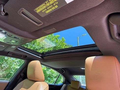 Used 2020 Lexus ES 350 w/ Premium Package FWD image 31
