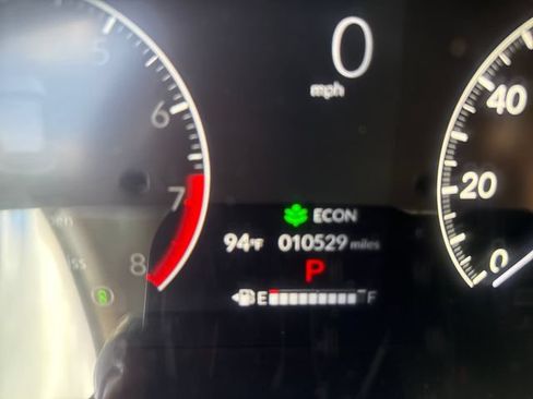 Certified 2025 Honda HR-V LX image 13