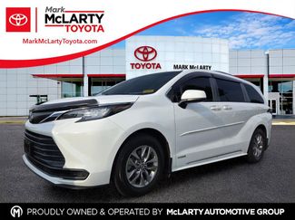 Used 2021 Toyota Sienna LE FWD video 1