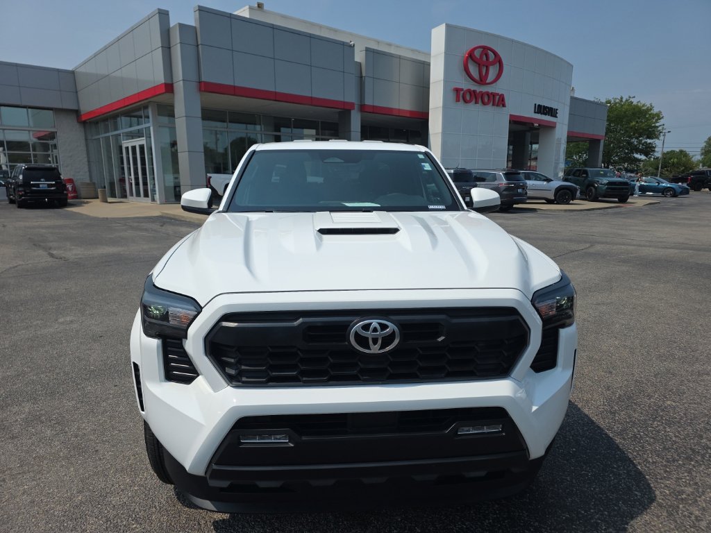 Certified 2025 Toyota Tacoma TRD Sport AWD/4WD image 2