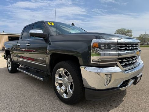 Used 2017 Chevrolet Silverado 1500 LTZ image 3