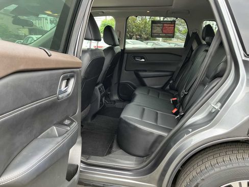 Certified 2023 Nissan Rogue SV w/ SV Premium B Package image 9