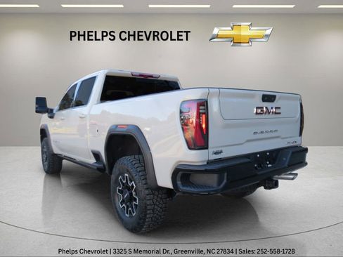 Certified 2026 GMC Sierra 2500 AT4X image 8