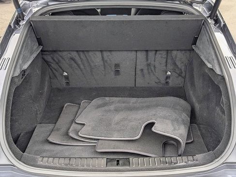 Used 2021 Tesla Model S Plaid image 11