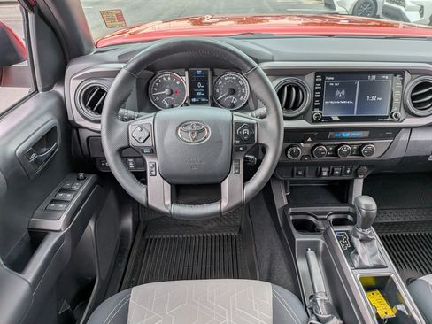 Certified 2023 Toyota Tacoma TRD Off-Road AWD/4WD image 25