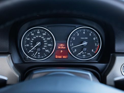 Used 2011 BMW 328i Convertible w/ M Sport Pkg image 39