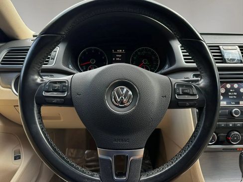 Used 2014 Volkswagen Passat 1.8T SE FWD image 23
