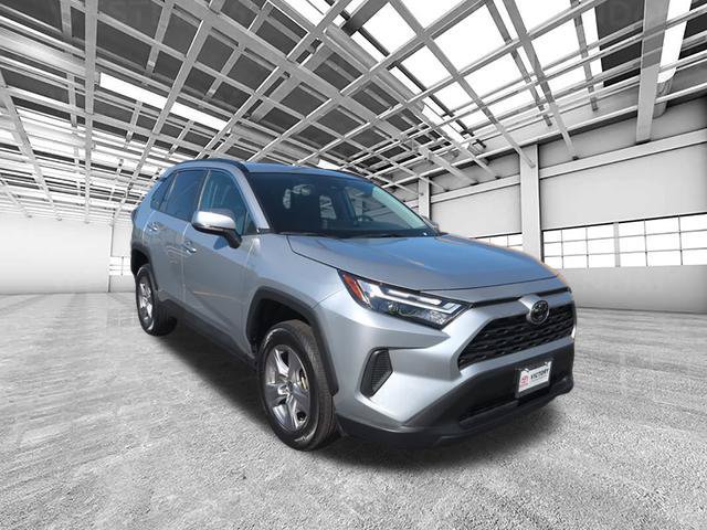 Certified 2025 Toyota RAV4 XLE FWD image 1