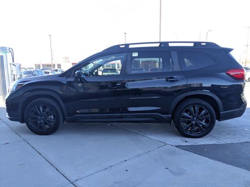 Used 2022 Subaru Ascent Onyx Edition image 9