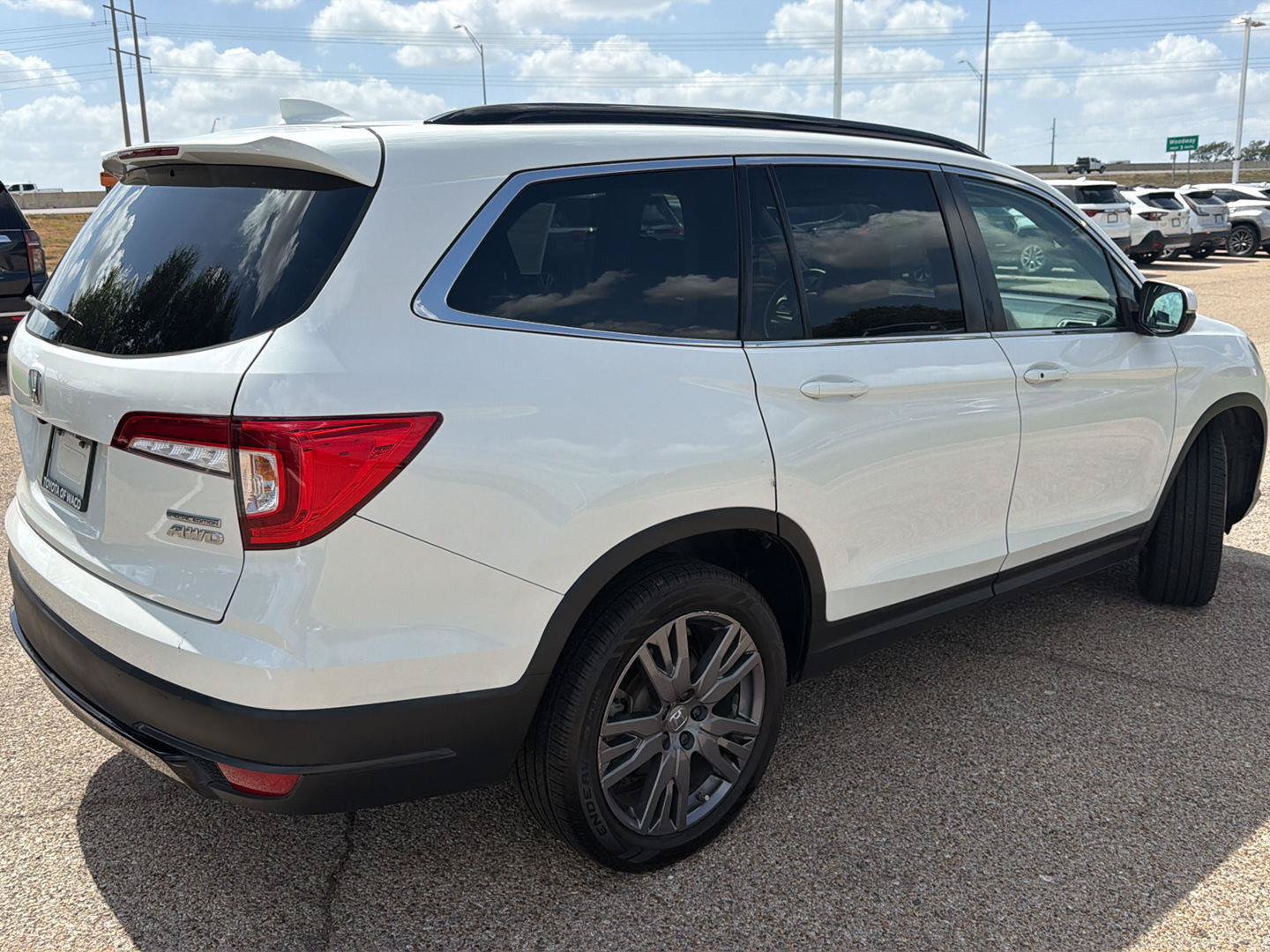 Used 2022 Honda Pilot Special Edition image 3