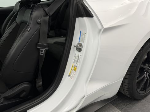 Used 2017 Ford Mustang Shelby GT350 image 57