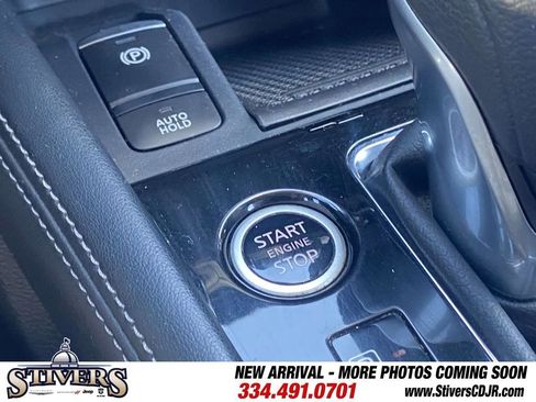 Used 2023 Nissan Kicks SV FWD image 27