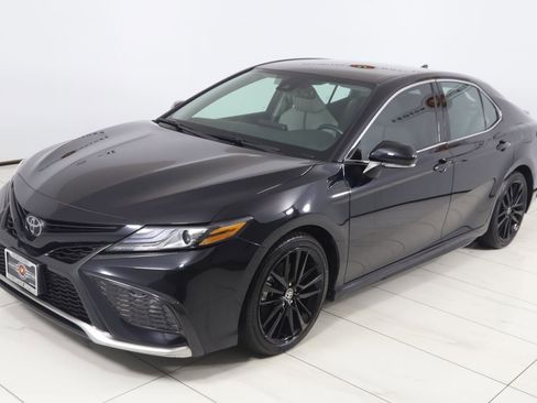 Used 2023 Toyota Camry XSE FWD image 20