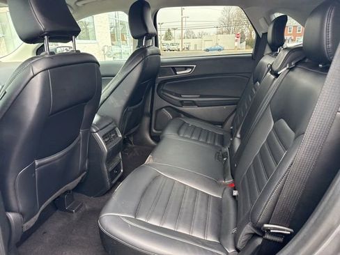Used 2024 Ford Edge SEL image 6