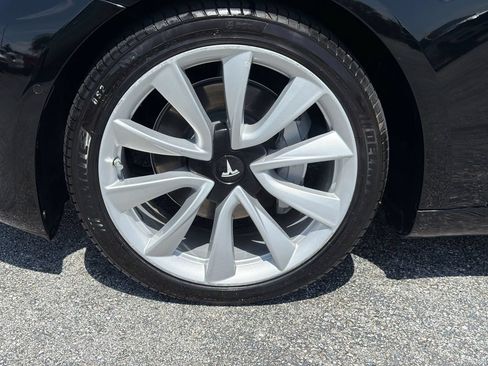 Used 2018 Tesla Model 3 Long Range AWD/4WD image 9
