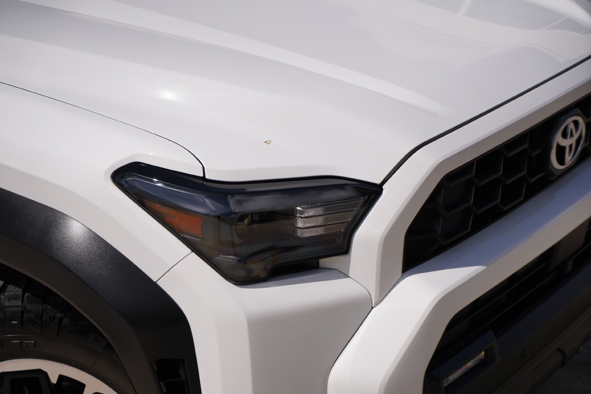 Used 2025 Toyota 4Runner TRD Off-Road Premium AWD/4WD image 2