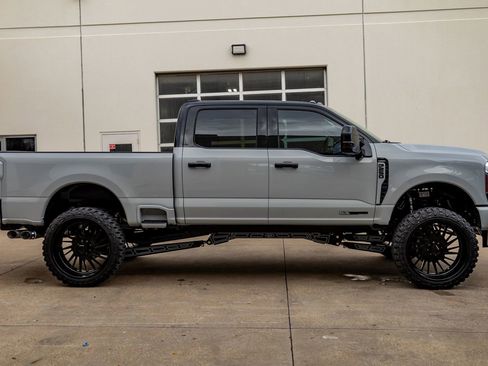 Used 2026 Ford F250 Lariat w/ Lariat Ultimate Package image 11