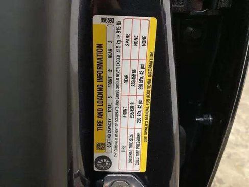 Used 2025 Tesla Model 3 Long Range image 17