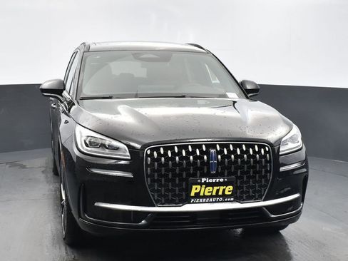 New 2025 Lincoln Corsair Grand Touring image 2