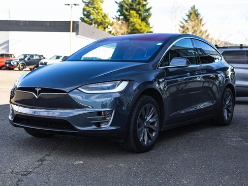 Used 2017 Tesla Model X 100D image 5
